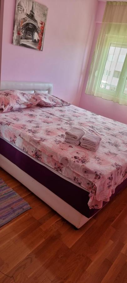 Naki Apartmani Podgoriţa Exterior foto