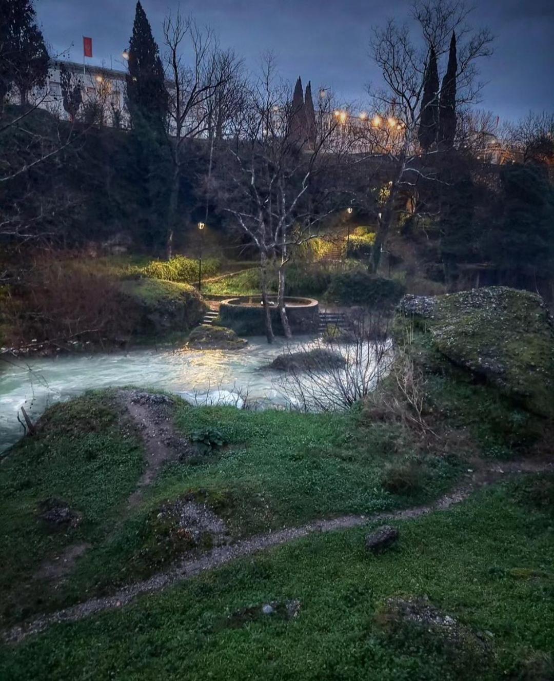 Naki Apartmani Podgoriţa Exterior foto