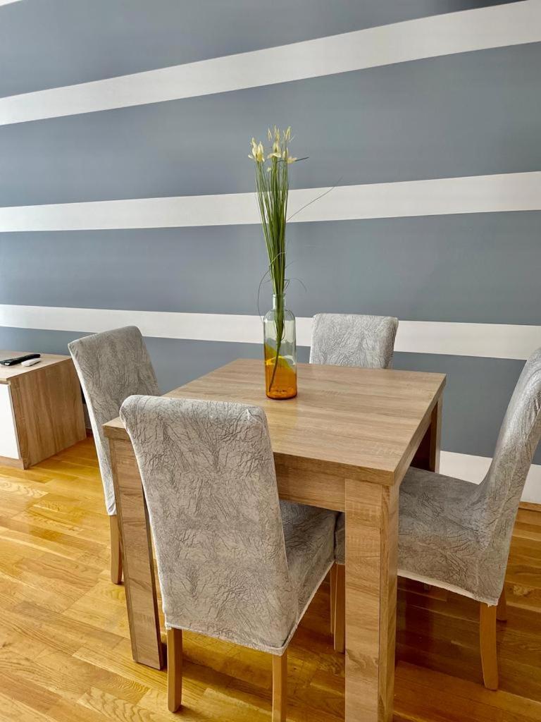 Naki Apartmani Podgoriţa Cameră foto